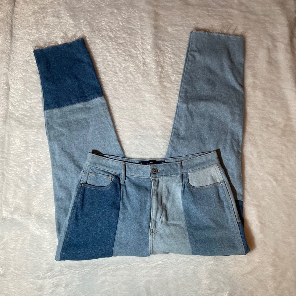 Hollister Ultra High-Rise Mom Jeans Blue Patchwork Raw Hem 9R Y2K Streetwear